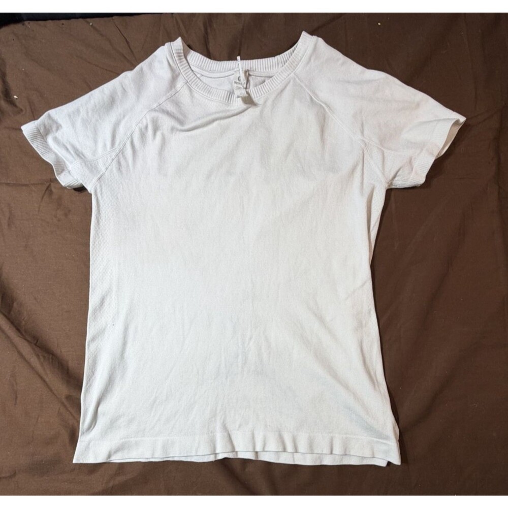 Workout Seamfree Women's T-Shirt Size Medium M White Short Sleeve Activewear